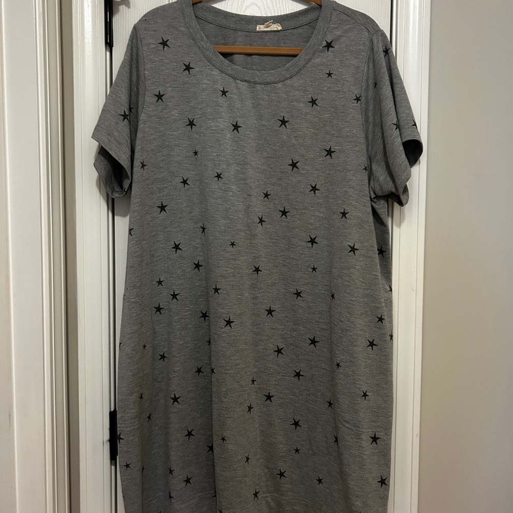 Jane and Delancey Heather Gray Short Sleeve Tee